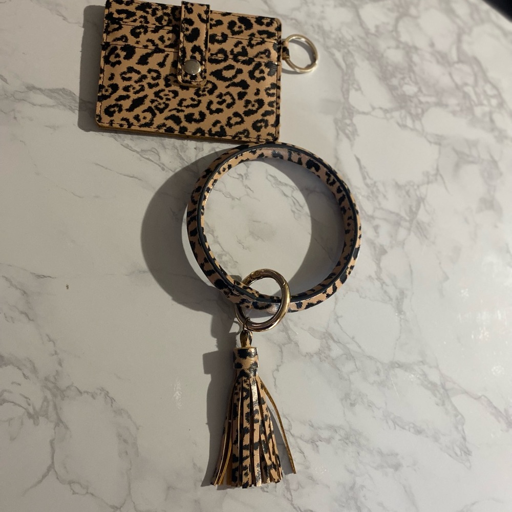 Leopard keychain wallet set